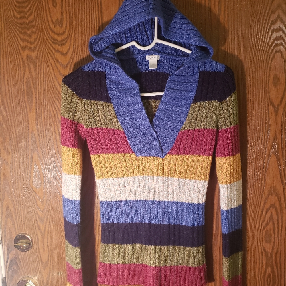 WOMEN'S HOODED SWEATER BY MAURICES
